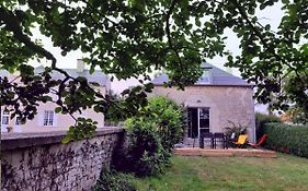 Le Pavillon Du Manoir De Conjon